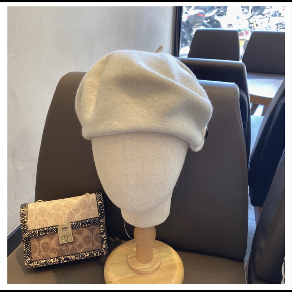 New Cream color beautiful wool blend button beret painters hat - Picture 5 of 8